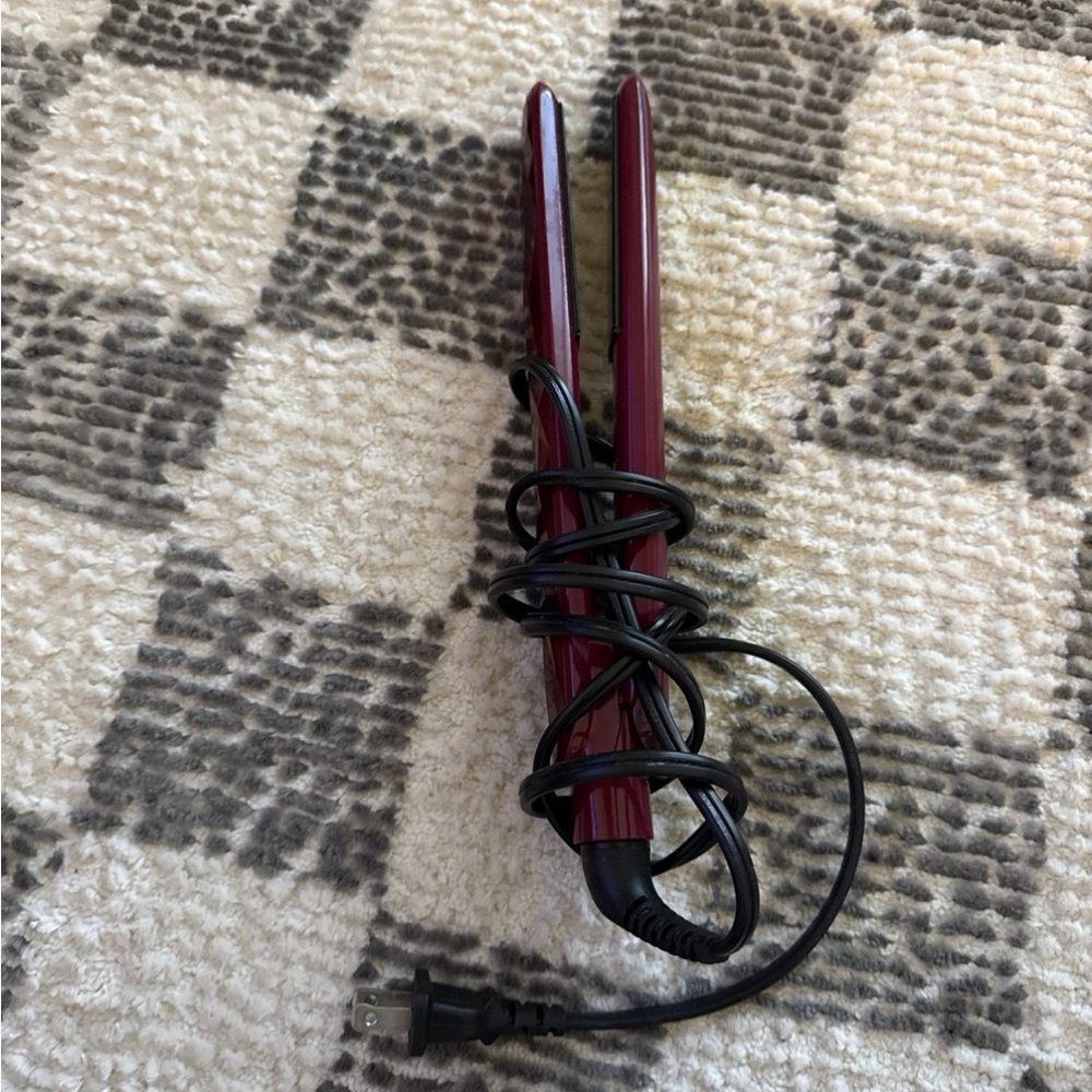 Sleek Red Hair Straightener